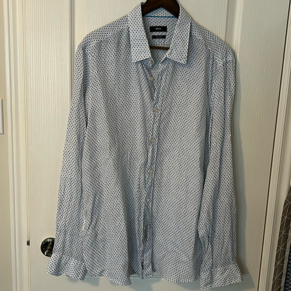 Hugo Boss linen shirt. - Picture 2 of 8